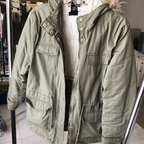 Green Hooded Parka with Fur - Picture 4 of 10